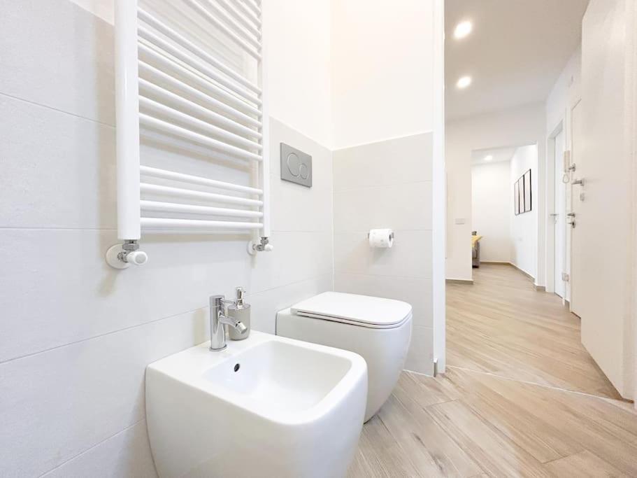 Lusso In Centro Storico - Wifi - Ac Apartment Savona Bagian luar foto